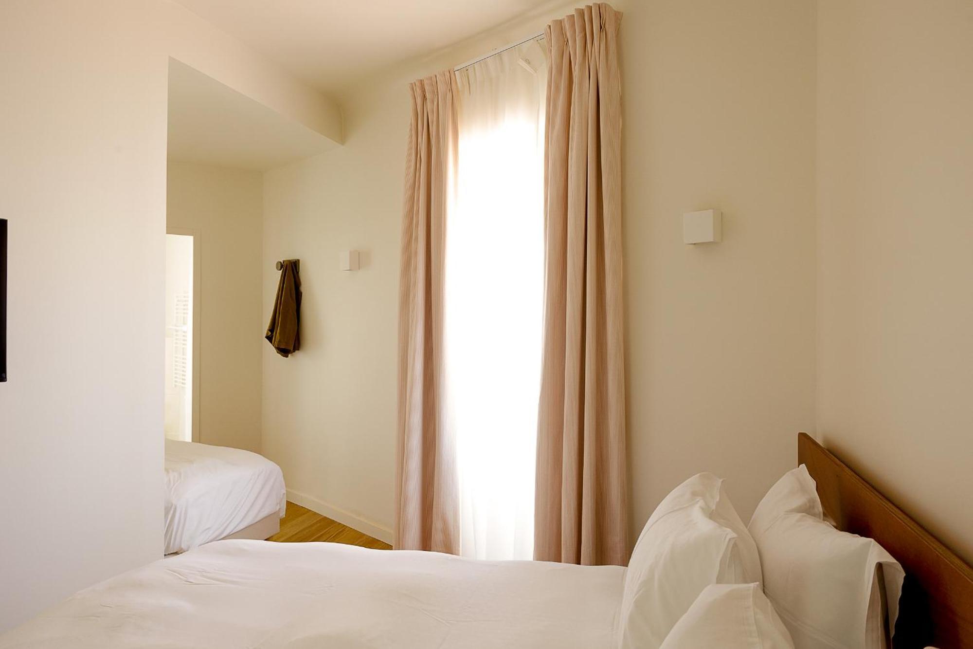 Alfred Hotels Les Halles Biarritz Exteriör bild