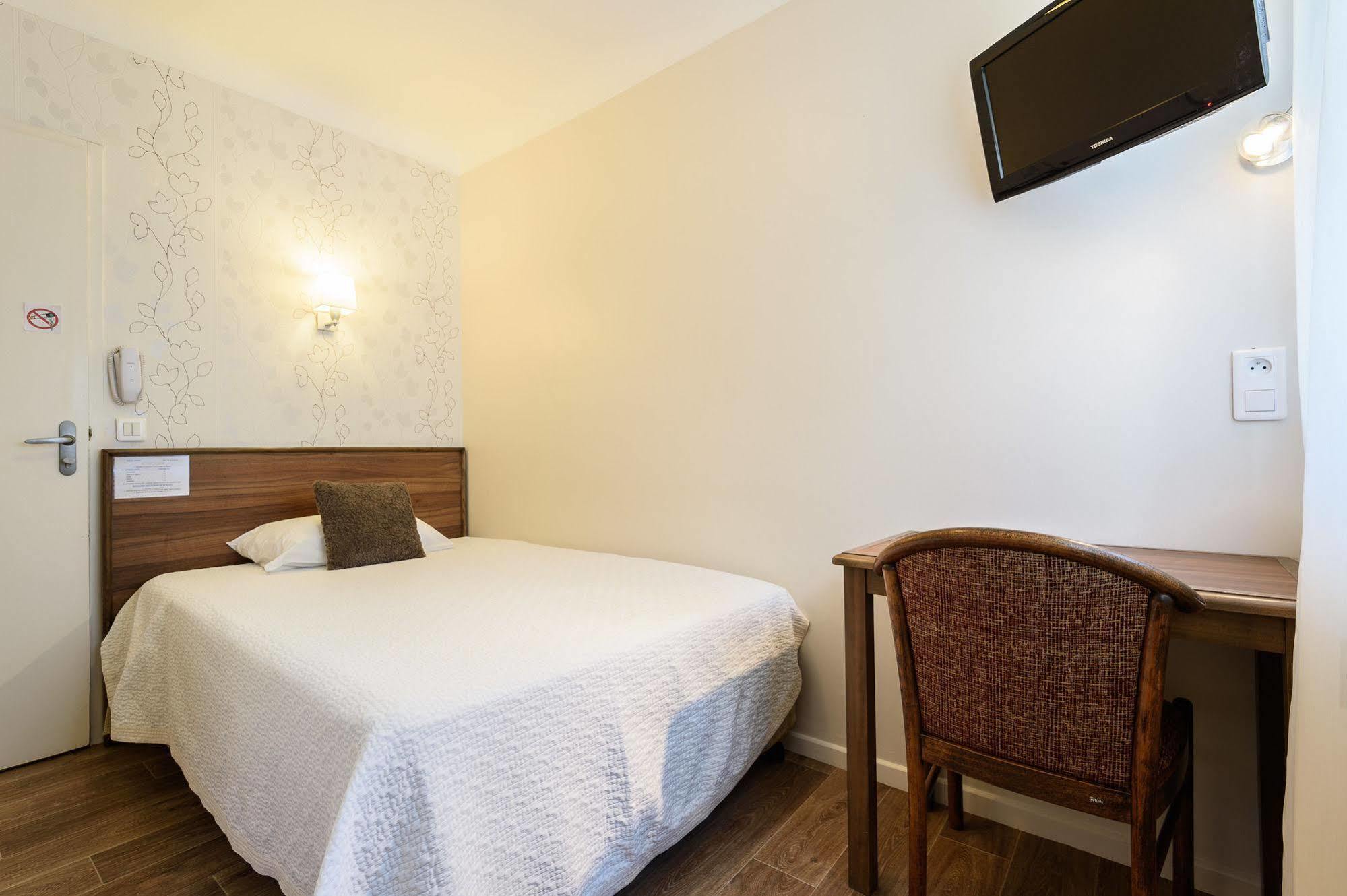 Alfred Hotels Les Halles Biarritz Exteriör bild